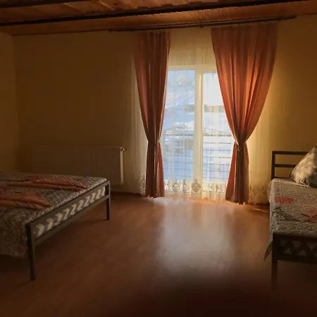 Лідія *
