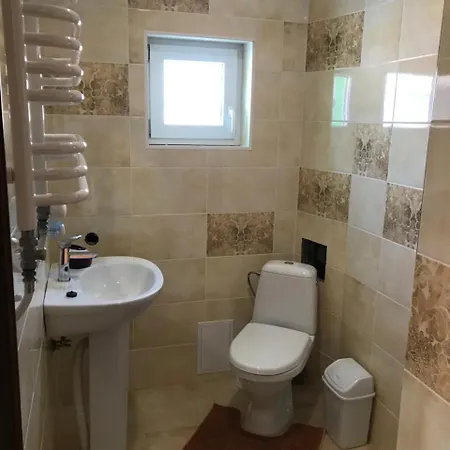 Лідія Bed & Breakfast Jasinja